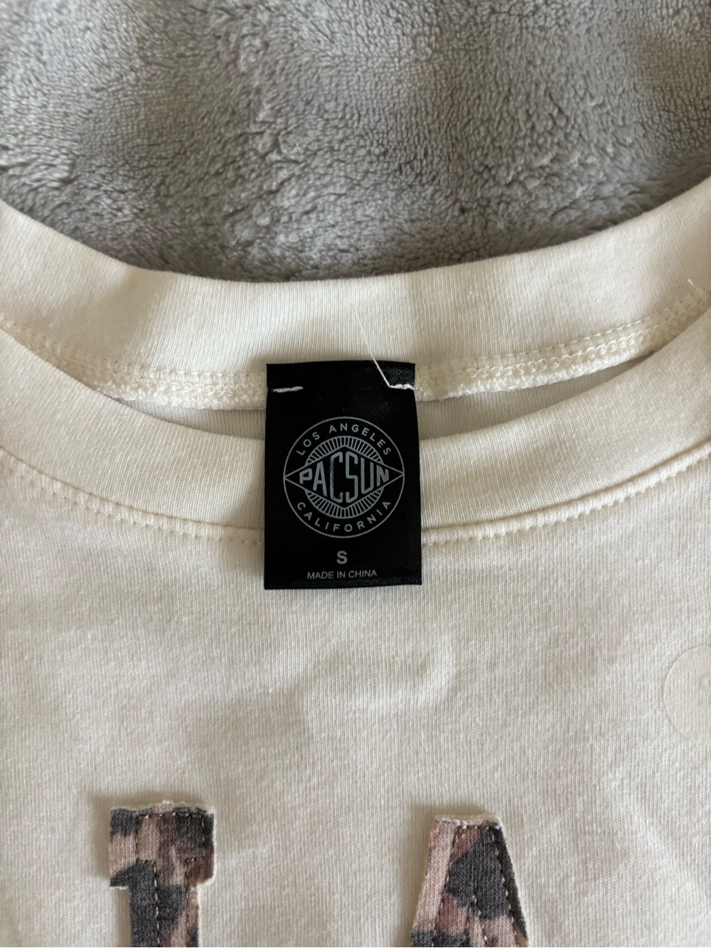 Pacsun LA Embroidered Baby Tee - Picture 2 of 3